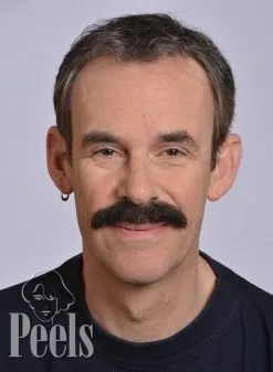 Kryolan Handgeknoopte Snor Van Echt Haar, Kort Vol, Type 9212 -Make-up Winkel kryolan handgeknoopte snor van echt haar kort vol 2