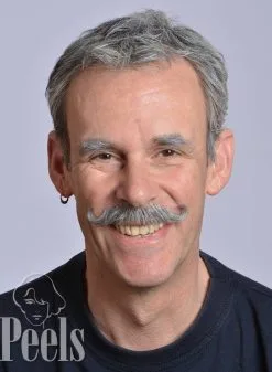 Kryolan Handgeknoopte Snor Van Echt Haar, Krul, Type 9215 -Make-up Winkel kryolan handgeknoopte snor van echt haar krul type 3