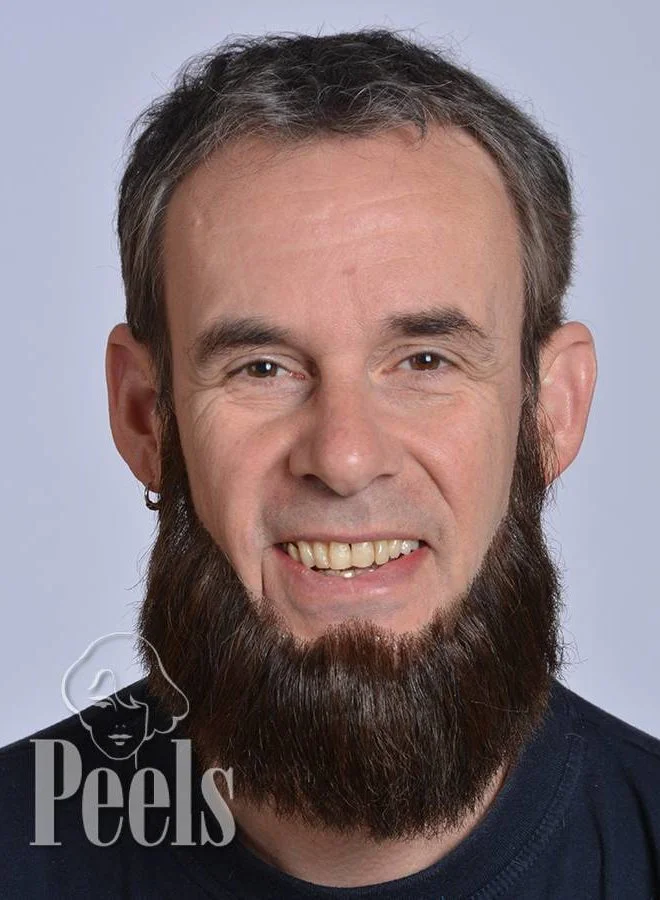 Kryolan Handgeknoopte Volle Baard Van Echt Haar, Recht Gesneden, Type 9235 4 Kryolan Handgeknoopte Volle Baard Van Echt Haar, Recht Gesneden, Type 9235 - Afbeelding 2